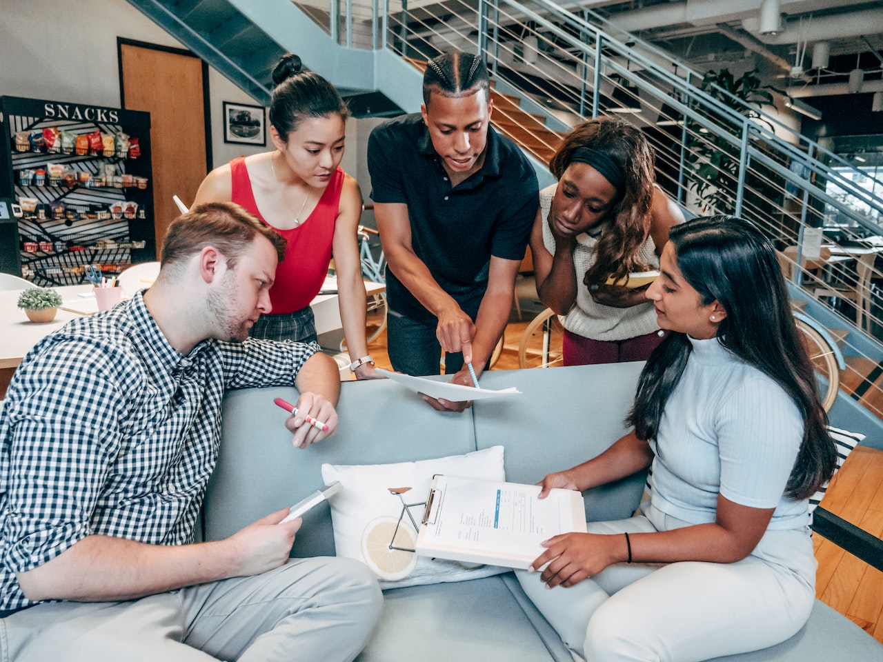 business coach guiding company how a small business coach can help you